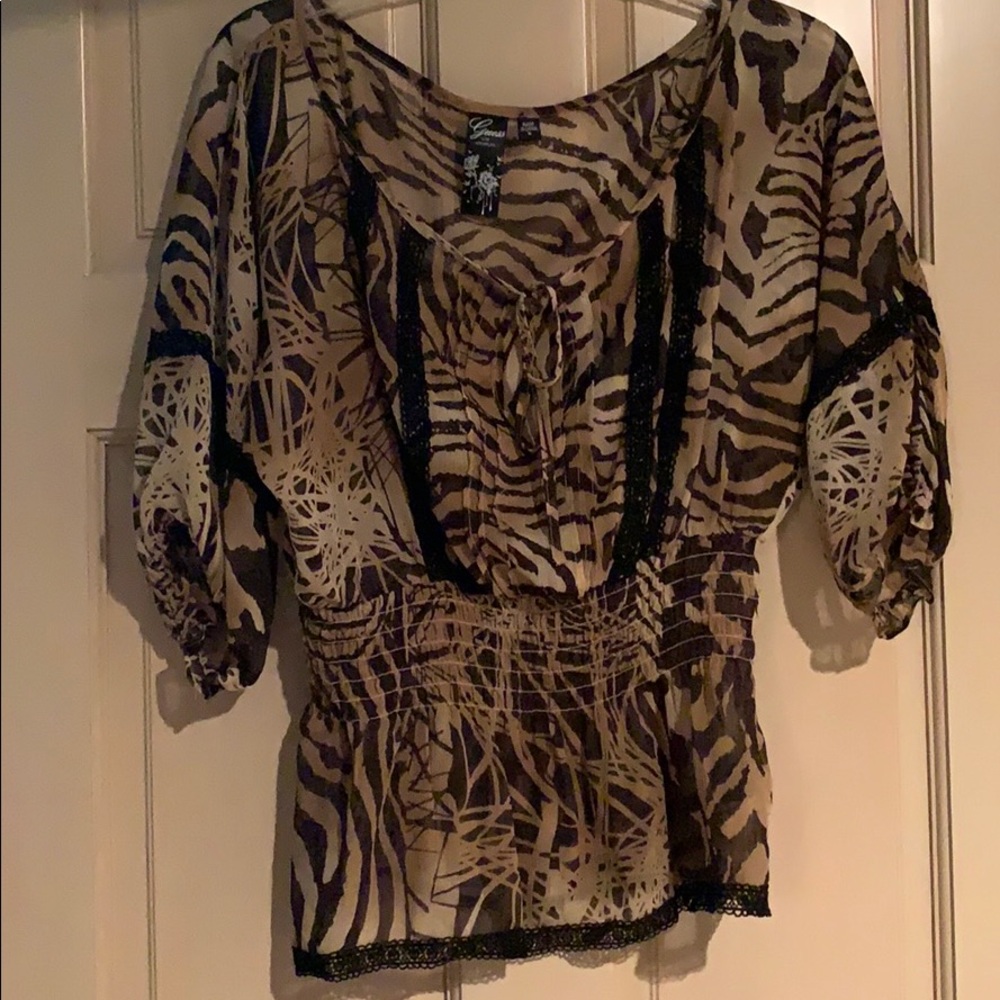 ⚡️⚡️Guess animal print sheer blouse